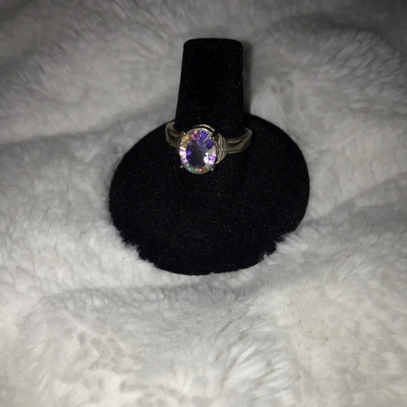 Iridescent crystal set in sterling silver ring with whale tail bezel - Picture 1 of 4